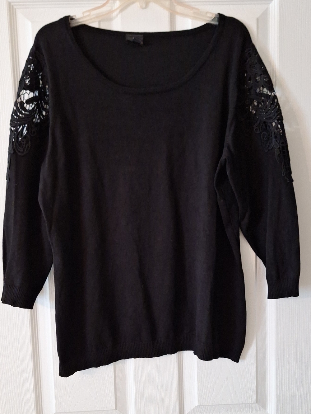 Black Women's Sweater With Lace Arms